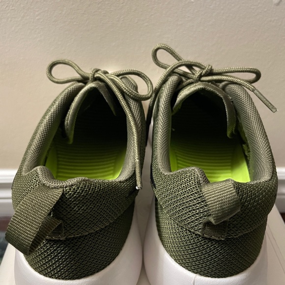 Nike Roshe Run (Mens Shoes) - Picture 3 of 4